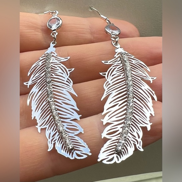 Bling Feather Earrings - Picture 2 of 10